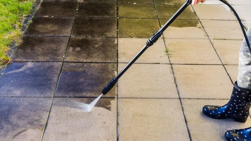 Paver cleaning service in Mundelein, IL